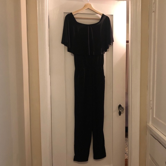 Shop the look! NWOT classy black jumpsuit - Picture 4 of 8